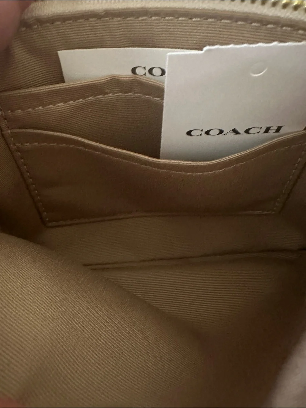 COACH Corner Zip Heart Print Chalk Leather Wristlet with Floral Accents NWT